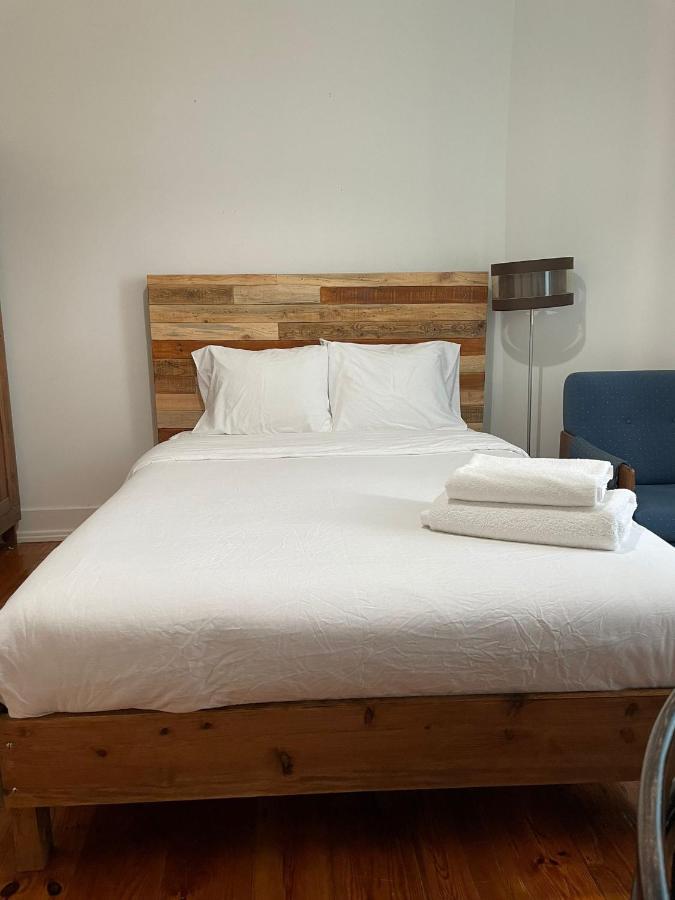 Retro M2 R4 - Lovely Double Room With Shared Bathroom Lissabon Buitenkant foto